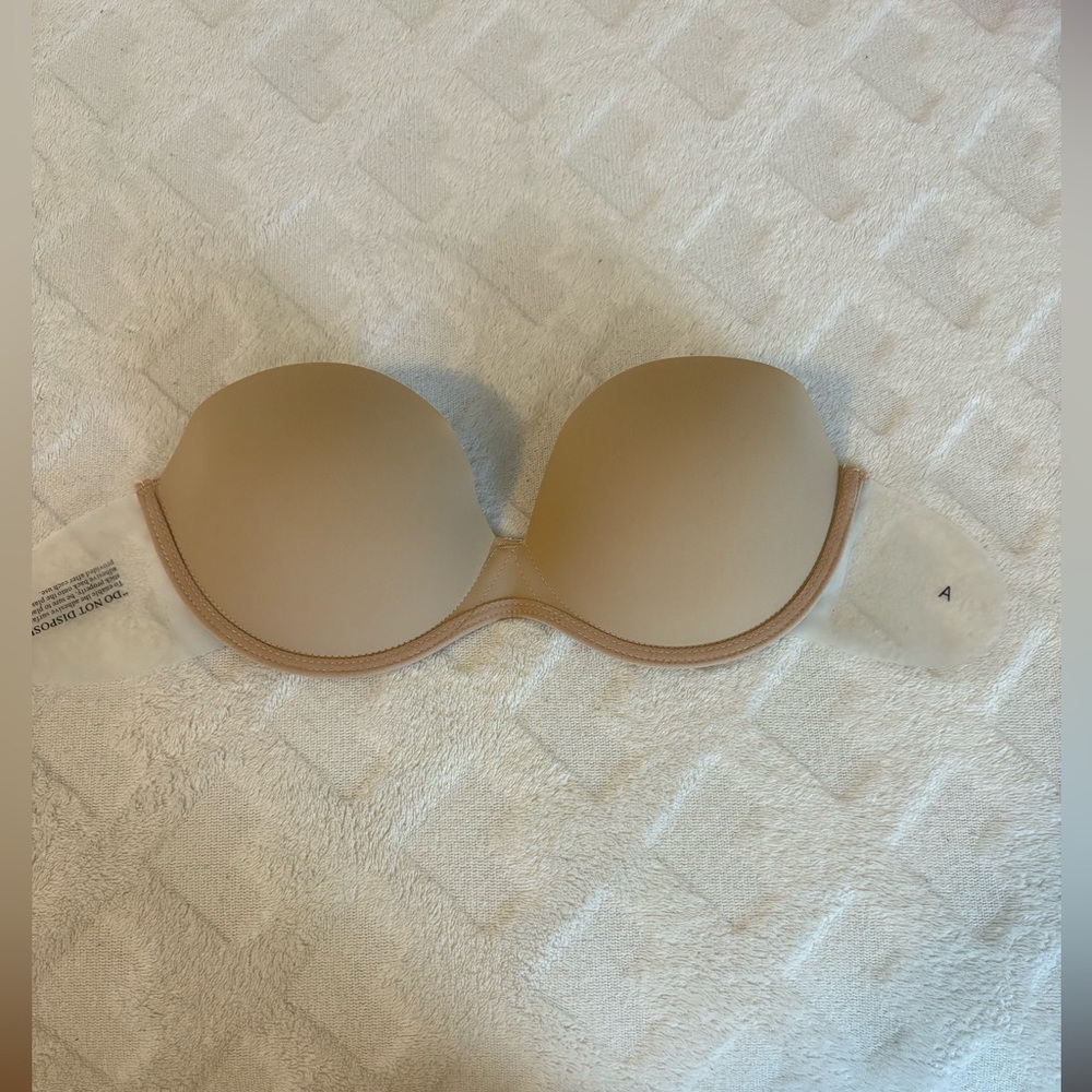 Nude backless bra